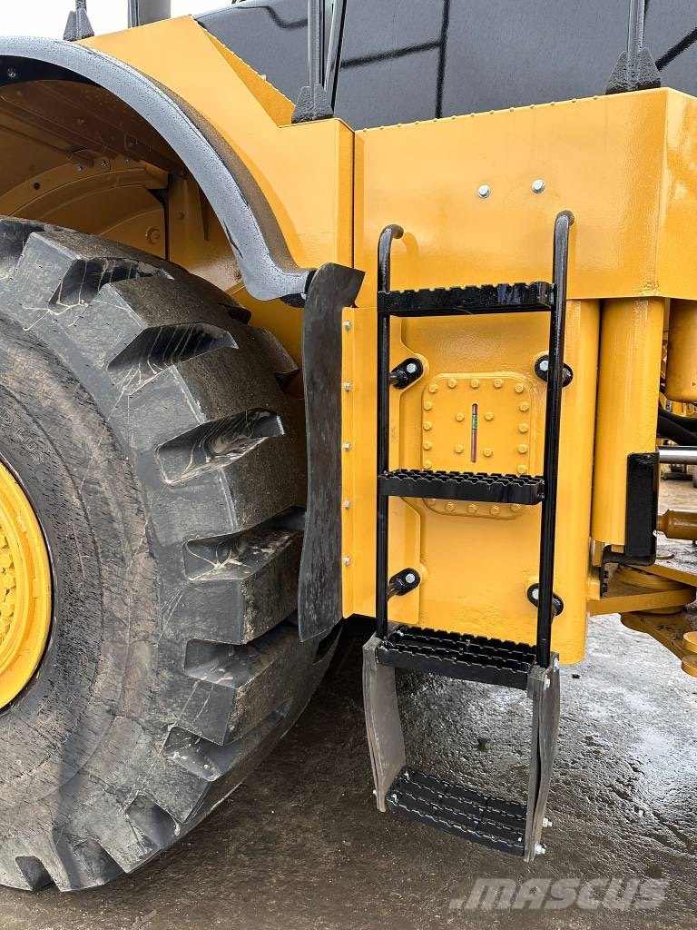 CAT 980H Колесни товарачи