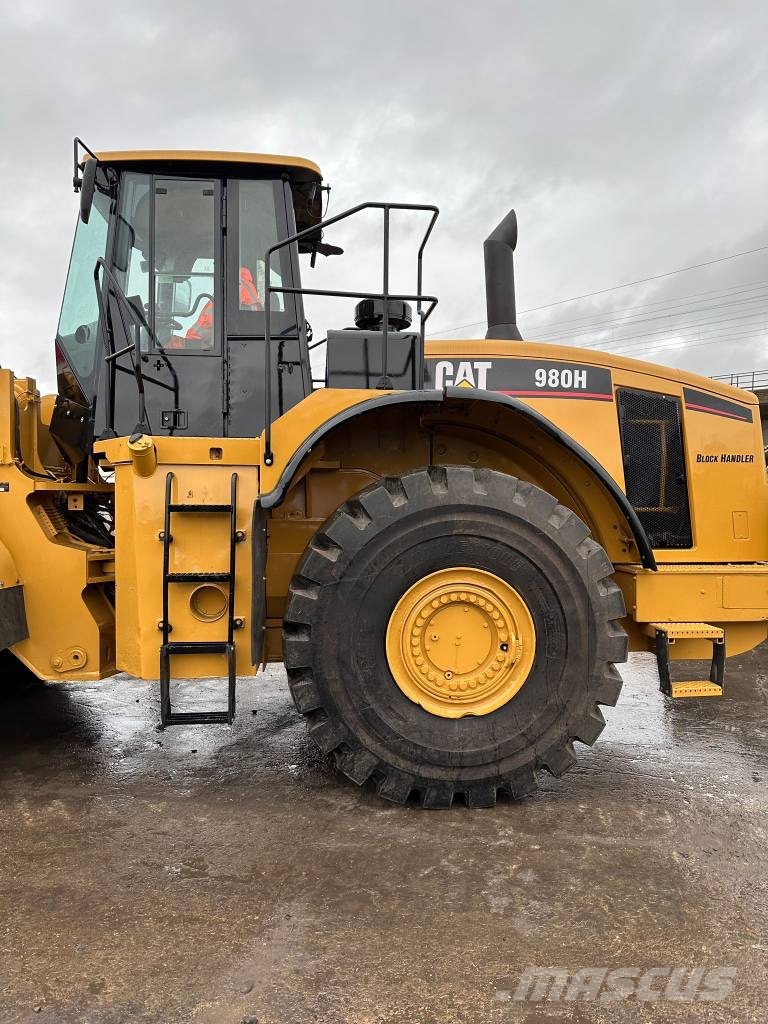 CAT 980H Колесни товарачи