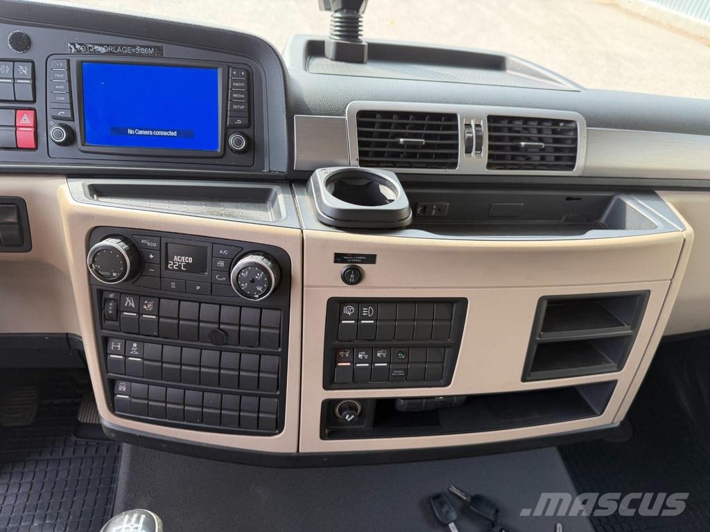 MAN TGL 8.220 4X2 EURO6 + CARRIER XARIOS 600 Chłodnie samochodowe