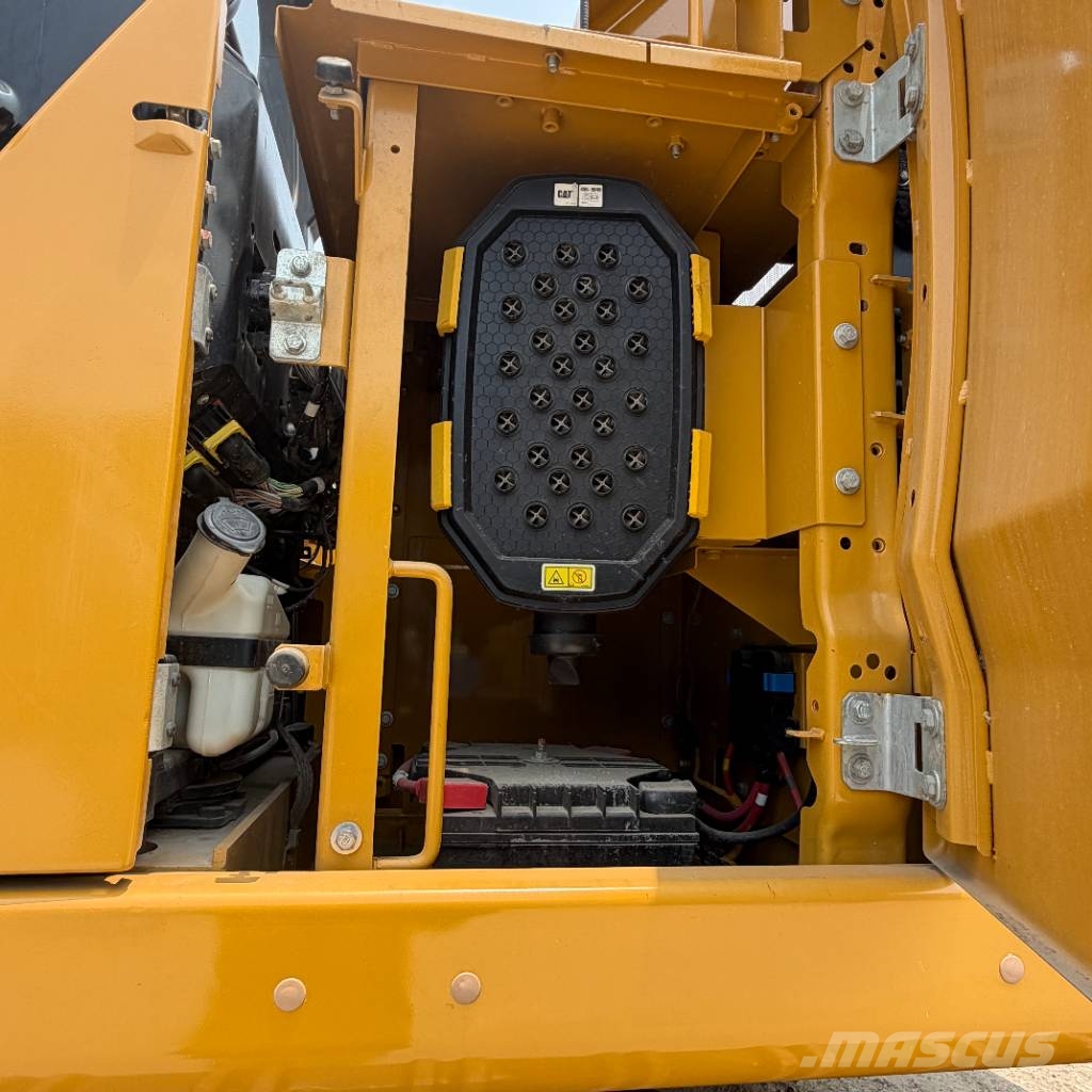 CAT 345GC Vikšriniai ekskavatoriai