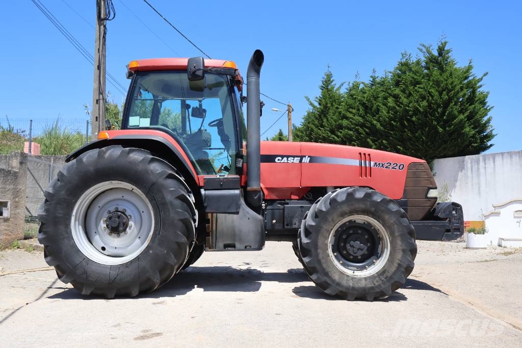 Case IH MX 220 Tratores