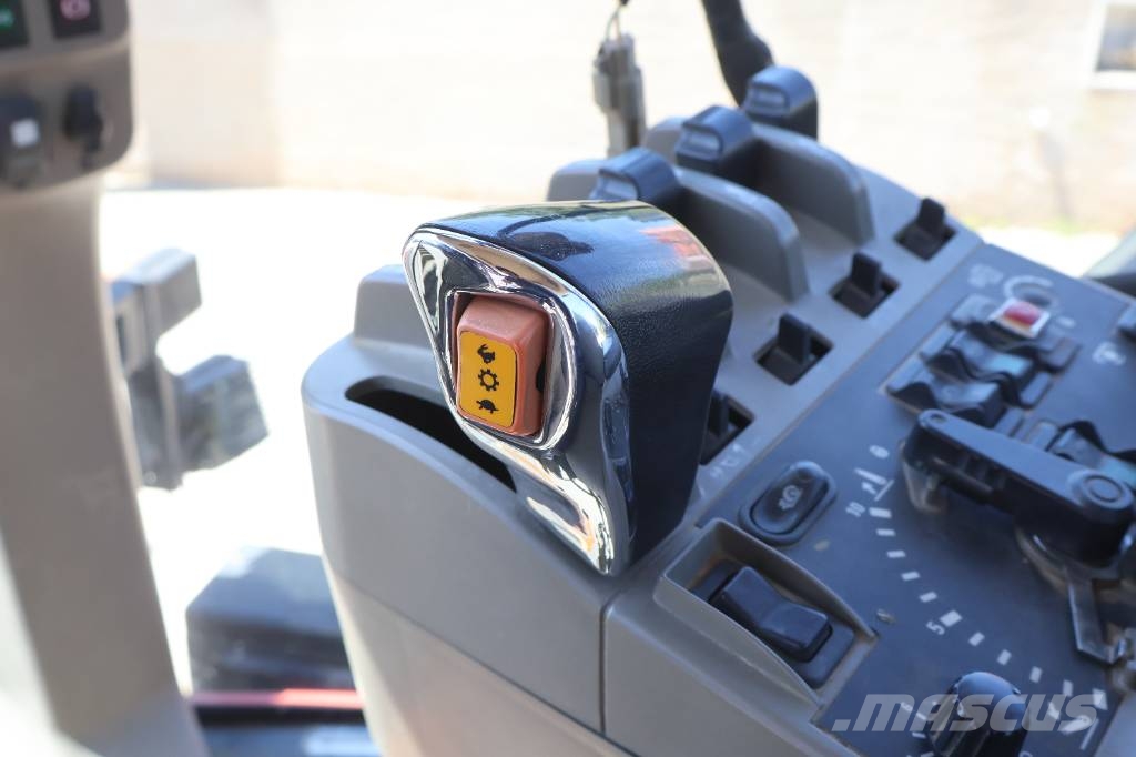 Case IH MX 220 Tratores
