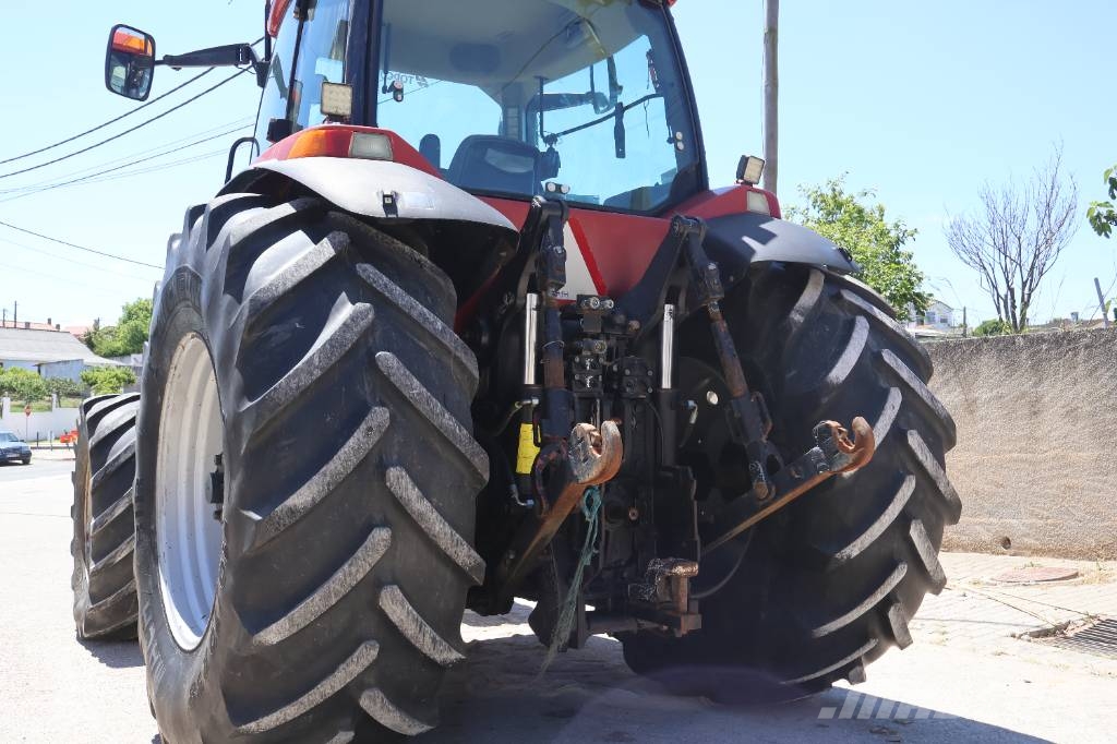 Case IH MX 220 Tratores