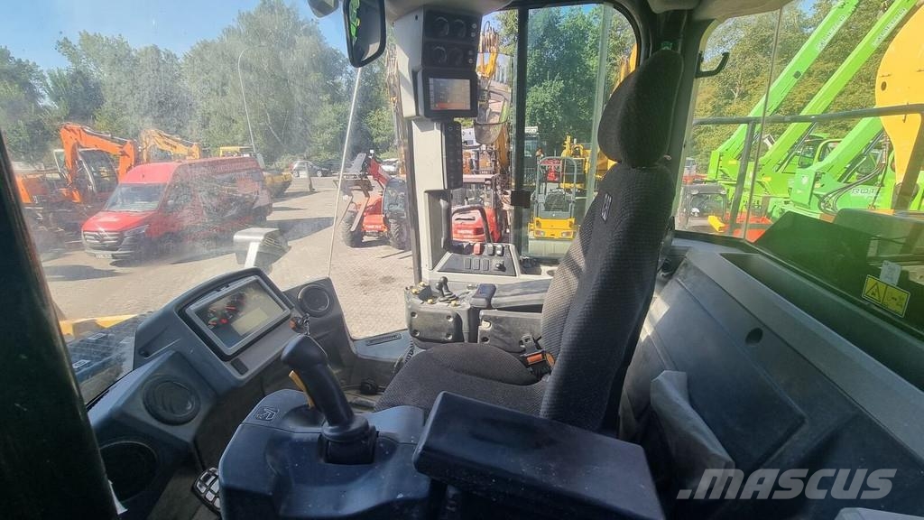 CAT 972 MXE / AC Фронтальні навантажувачі