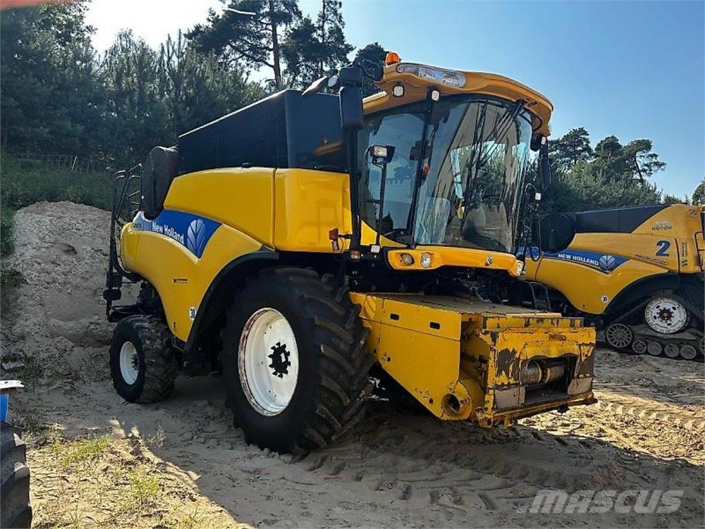 New Holland CR 9070 Elevator Leikkuupuimurit