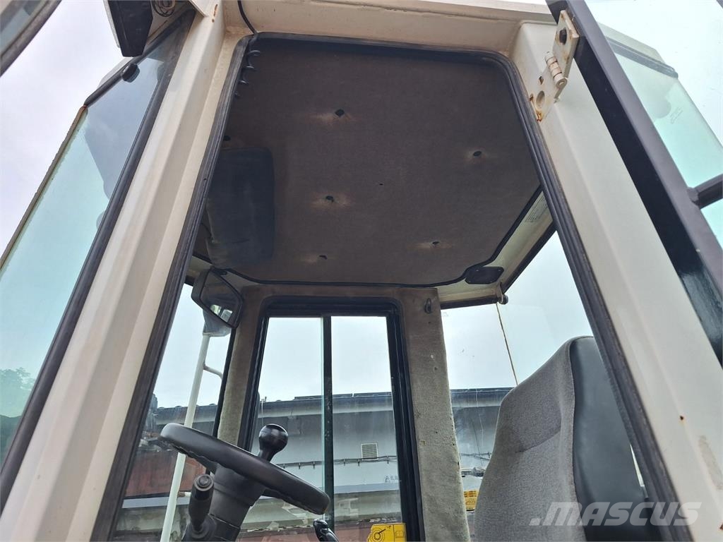 Liebherr 509 4X4 其他