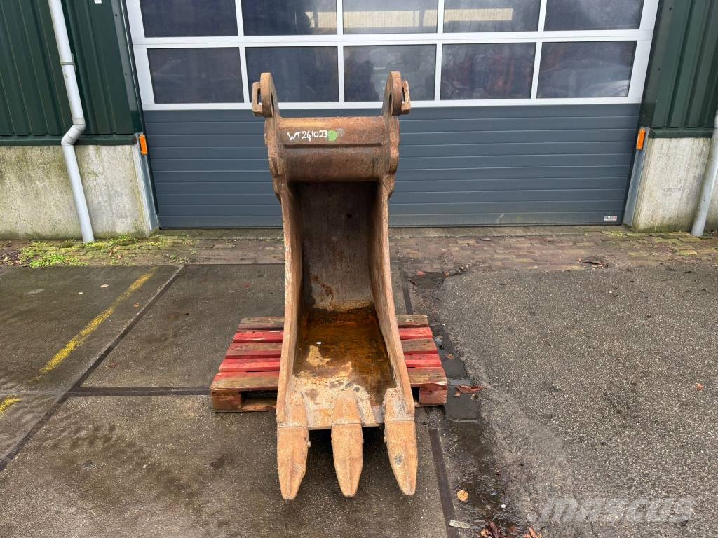 VTN Theeth bucket / rock bucket / tandenbak Benne