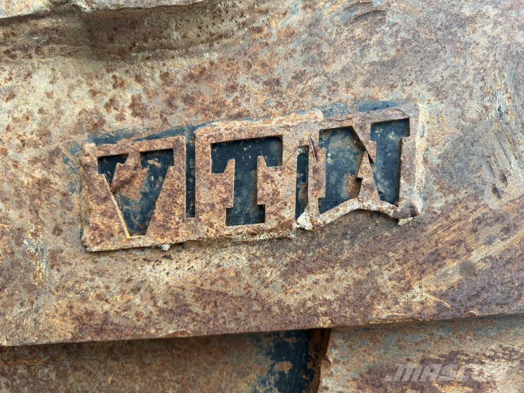VTN Theeth bucket / rock bucket / tandenbak Benne