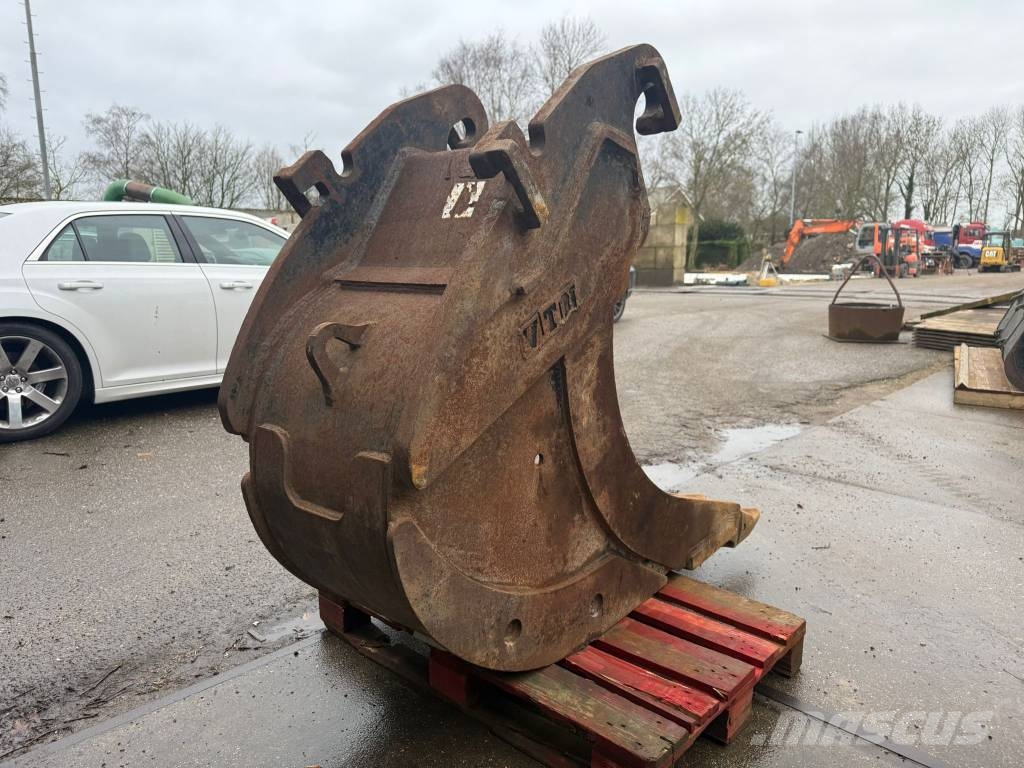 VTN Theeth bucket / rock bucket / tandenbak Benne