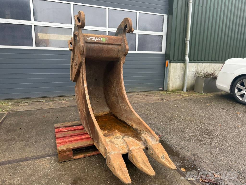 VTN Theeth bucket / rock bucket / tandenbak Benne