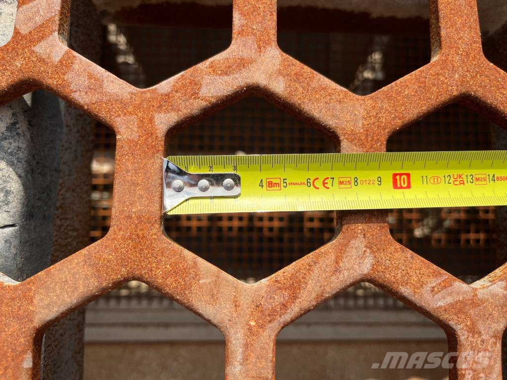 McCloskey R230 - Good Overall Condition / CE Certified Мобильные грохоты