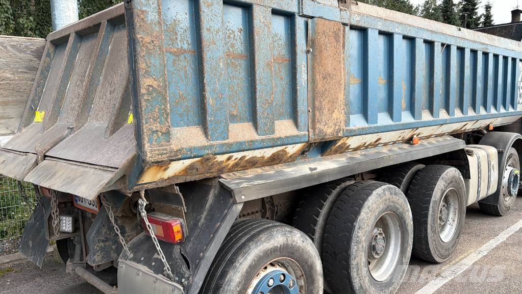 Volvo FM 12 شاحنات قلابة