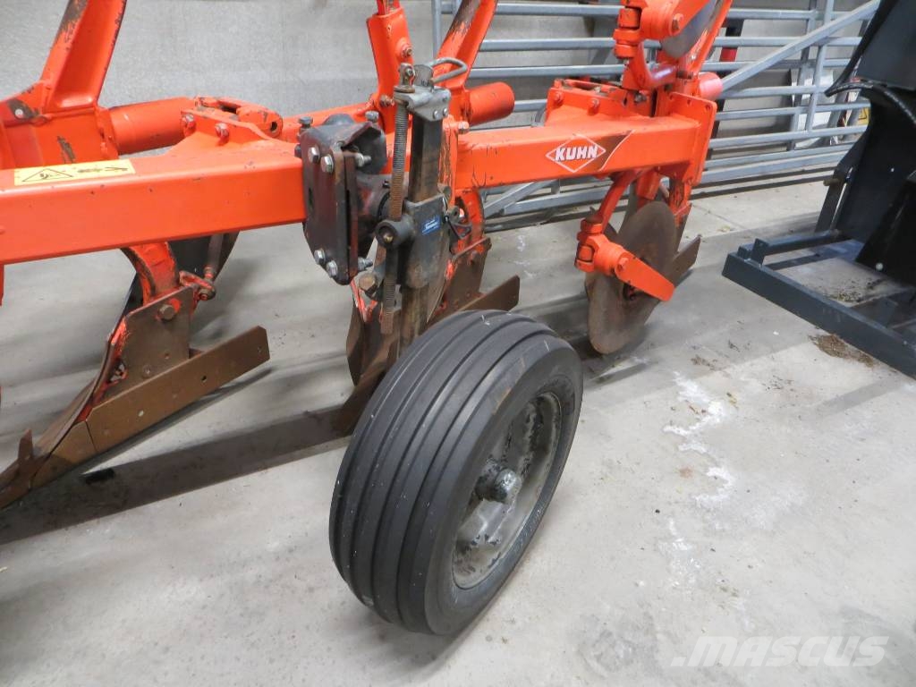 Kuhn Master 102 Arados reversibles suspendidos