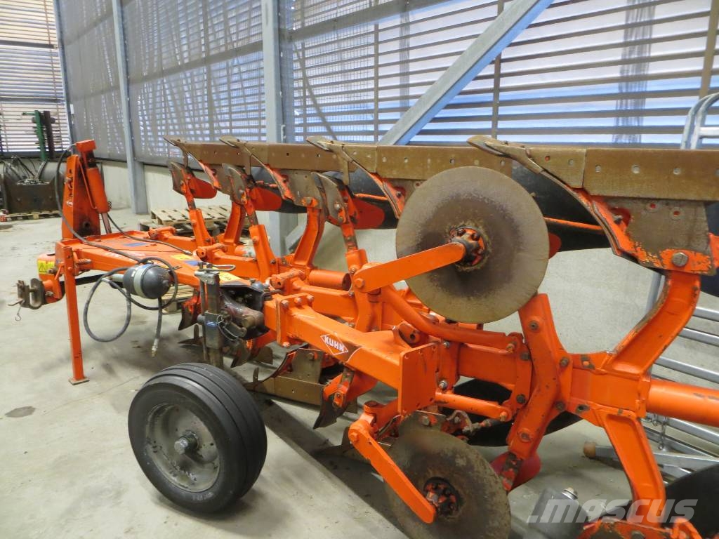 Kuhn Master 102 Arados reversibles suspendidos