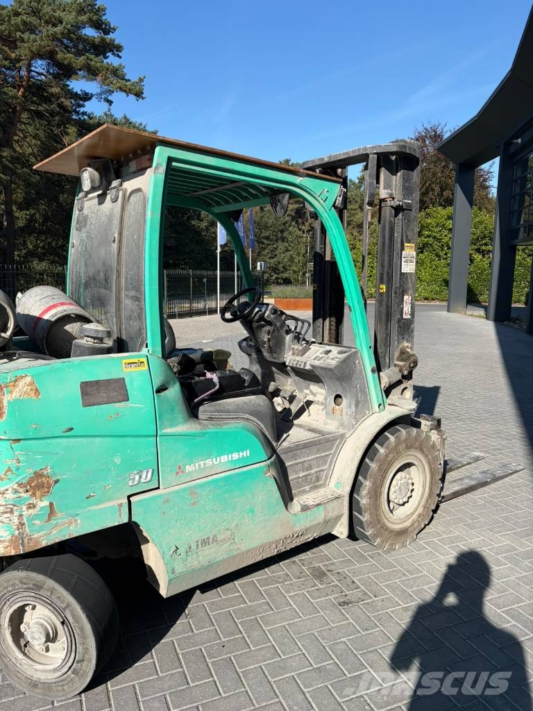 Mitsubishi FG 50 NT Propan trucker