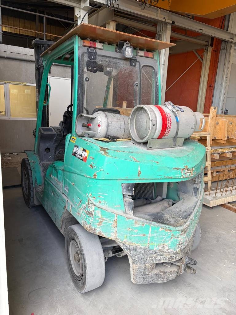 Mitsubishi FG 50 NT Propan trucker