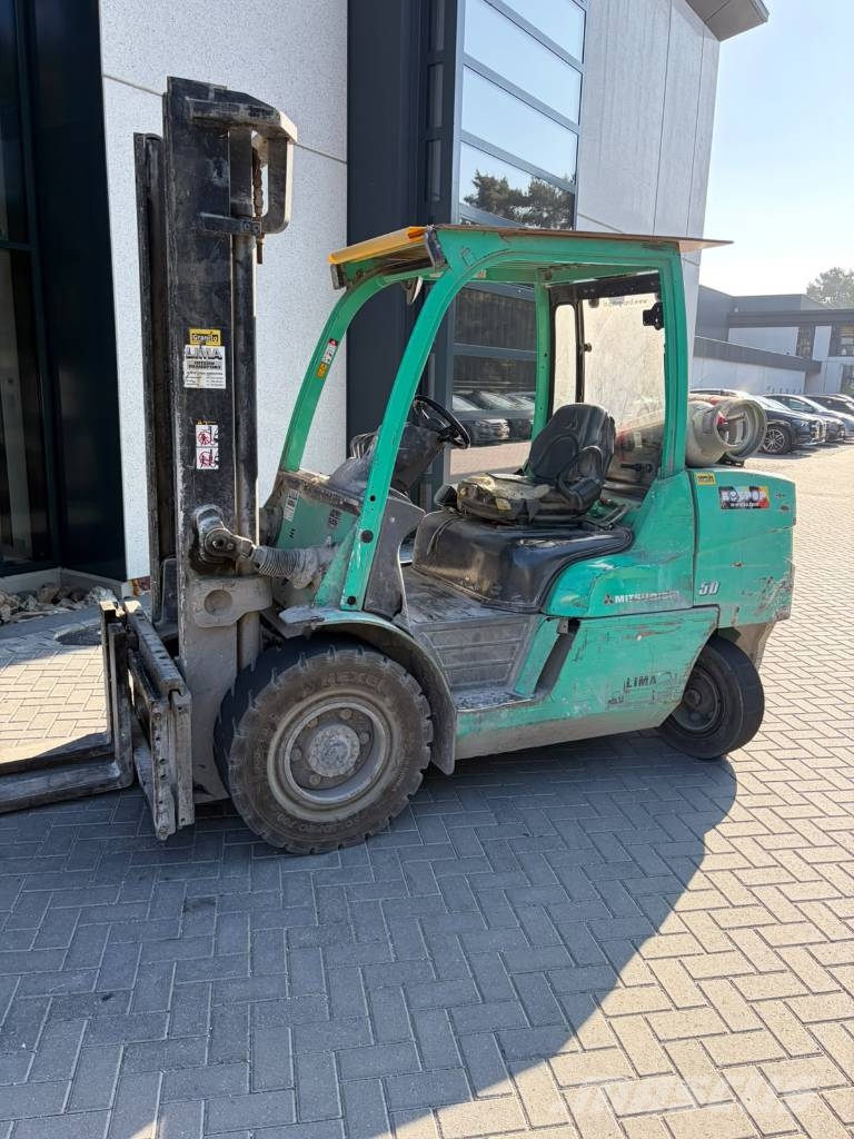 Mitsubishi FG 50 NT Propan trucker