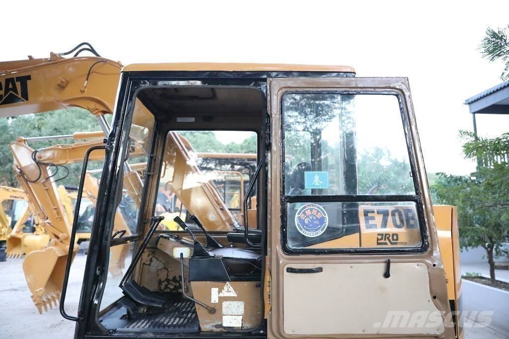 CAT E 70 B Miniexcavadoras