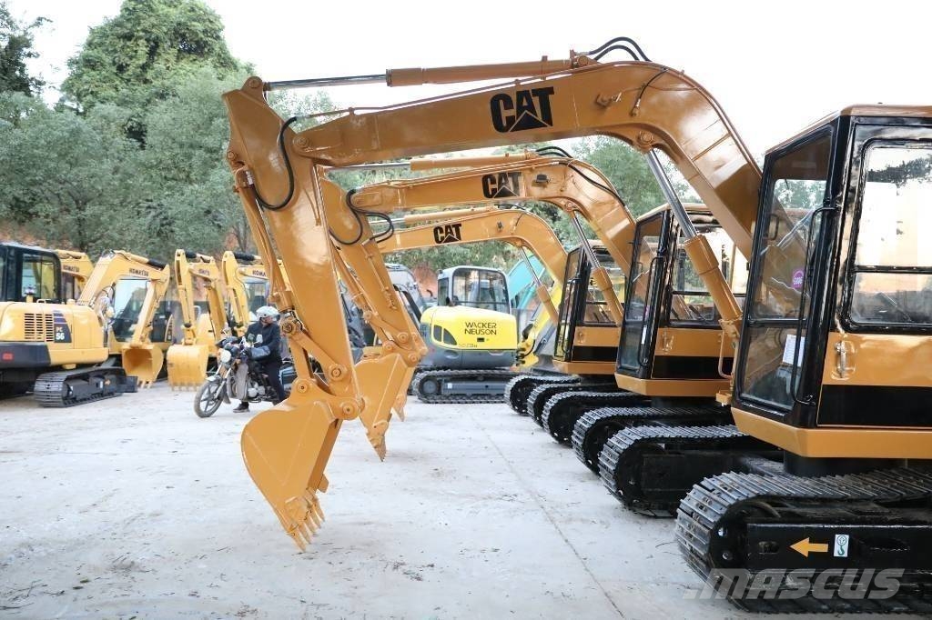 CAT E 70 B Miniexcavadoras