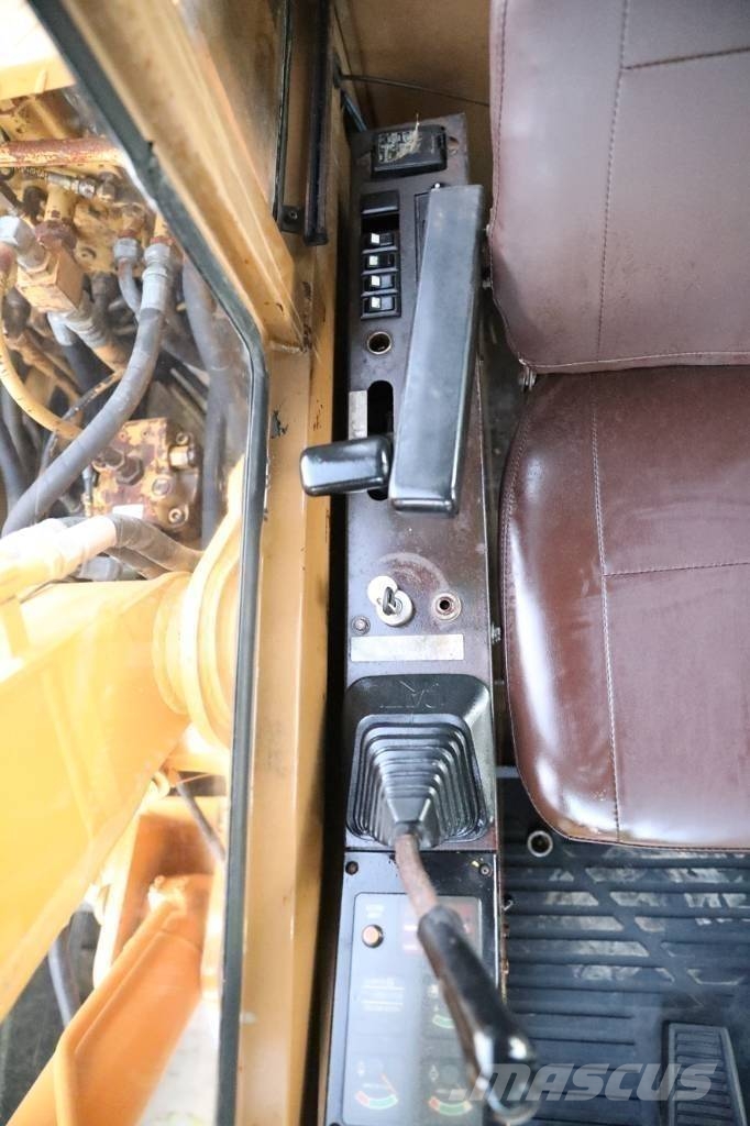 CAT E 70 B Miniexcavadoras
