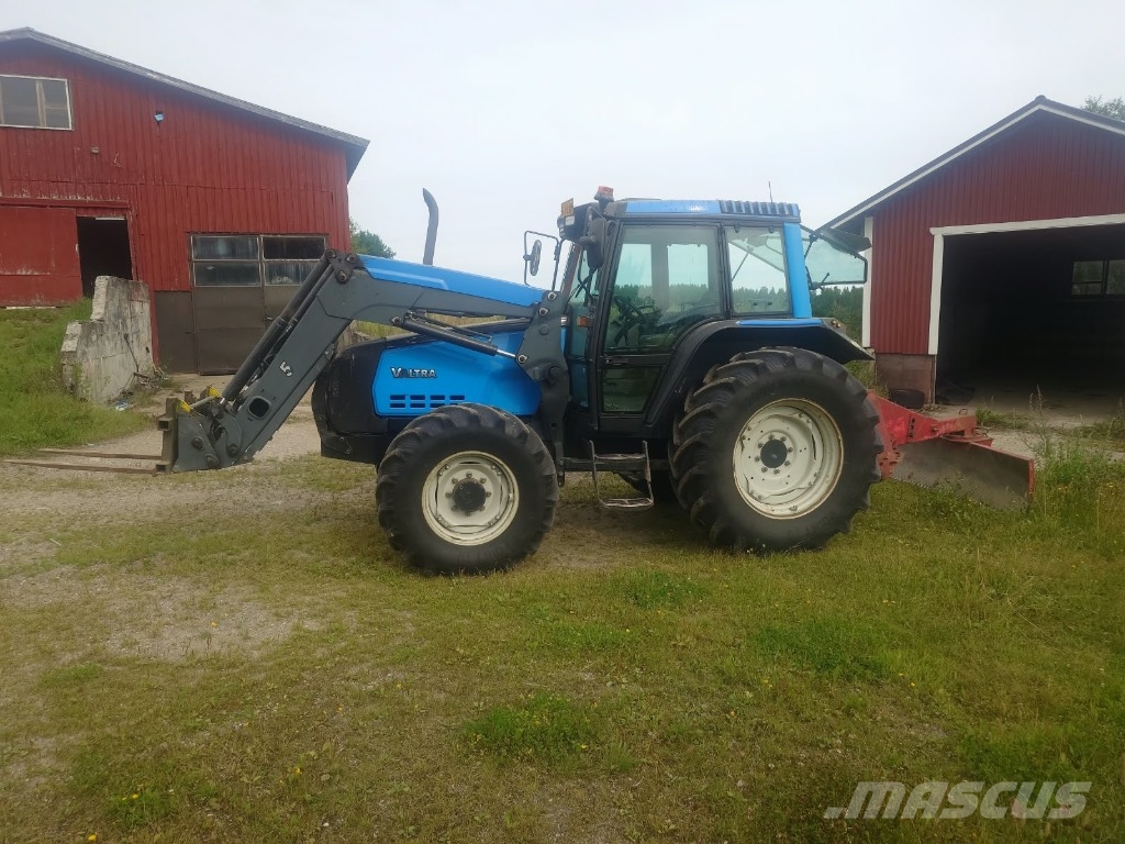 Valtra 6400 Traktorit