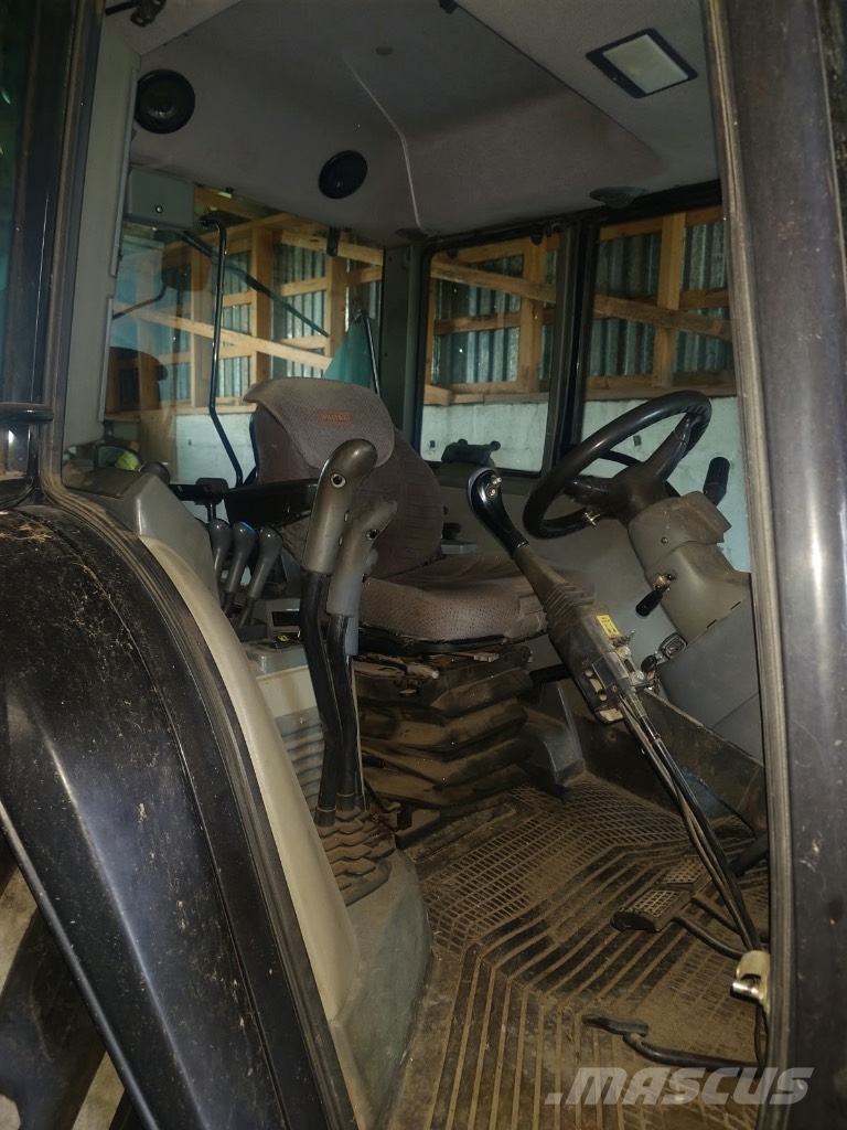 Valtra 6400 Traktorit
