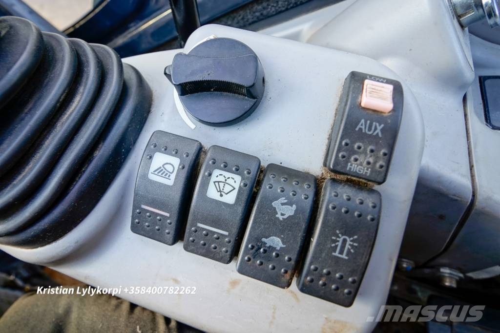 Hitachi ZX48U-5CLR PYÖRITTÄJÄLLÄ حفارات صغيرة أقل من 7 طن (حفارات صغيرة)