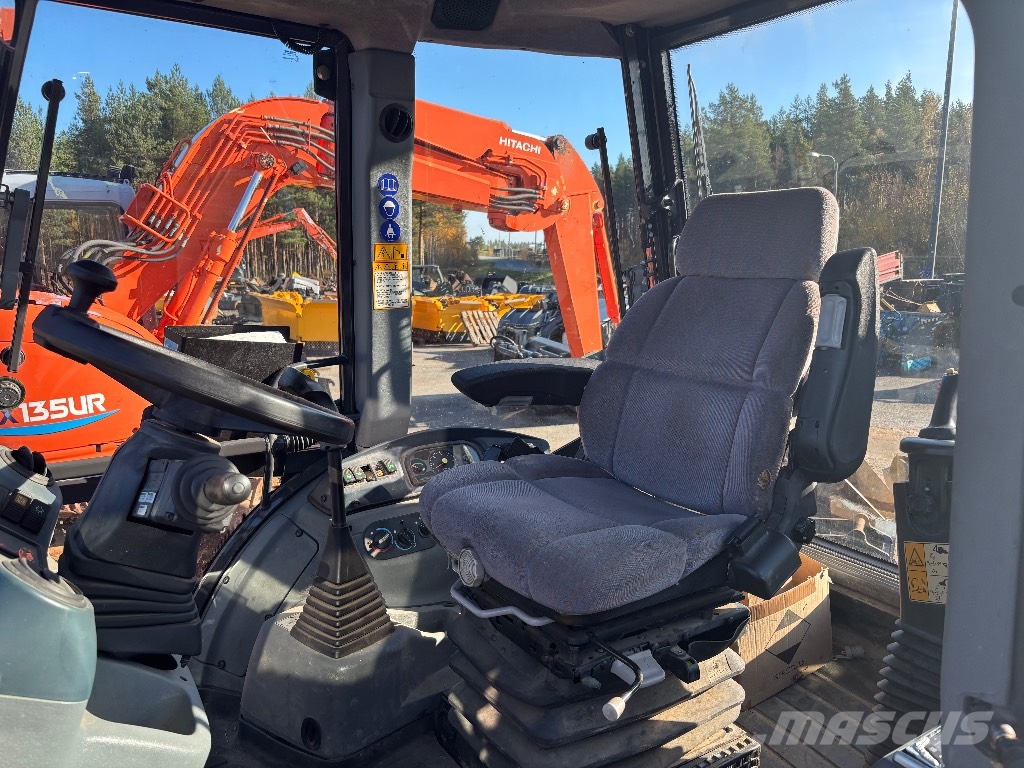 New Holland LB 115 B-4 PS / Kallistaja, 2 kauhaa, Hyd-piikit Rendegravere