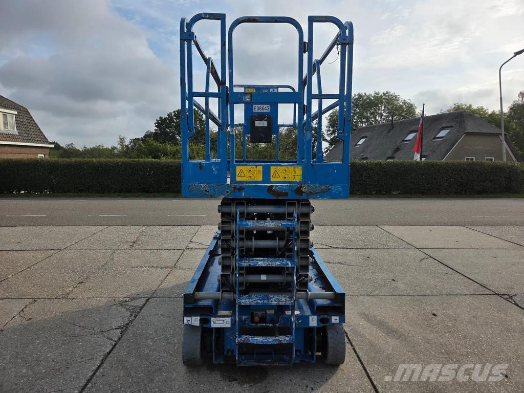 Genie GS-4047 werkhoogte 13.70m elektrisch Makazaste platforme