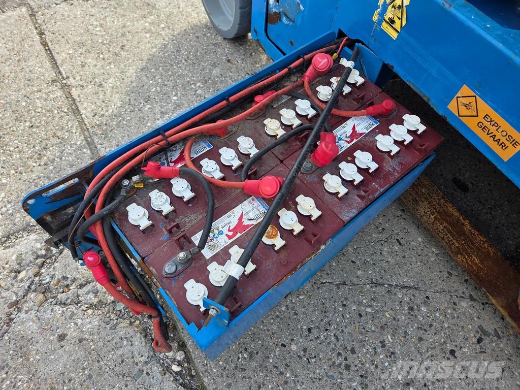 Genie GS-4047 werkhoogte 13.70m elektrisch Makazaste platforme