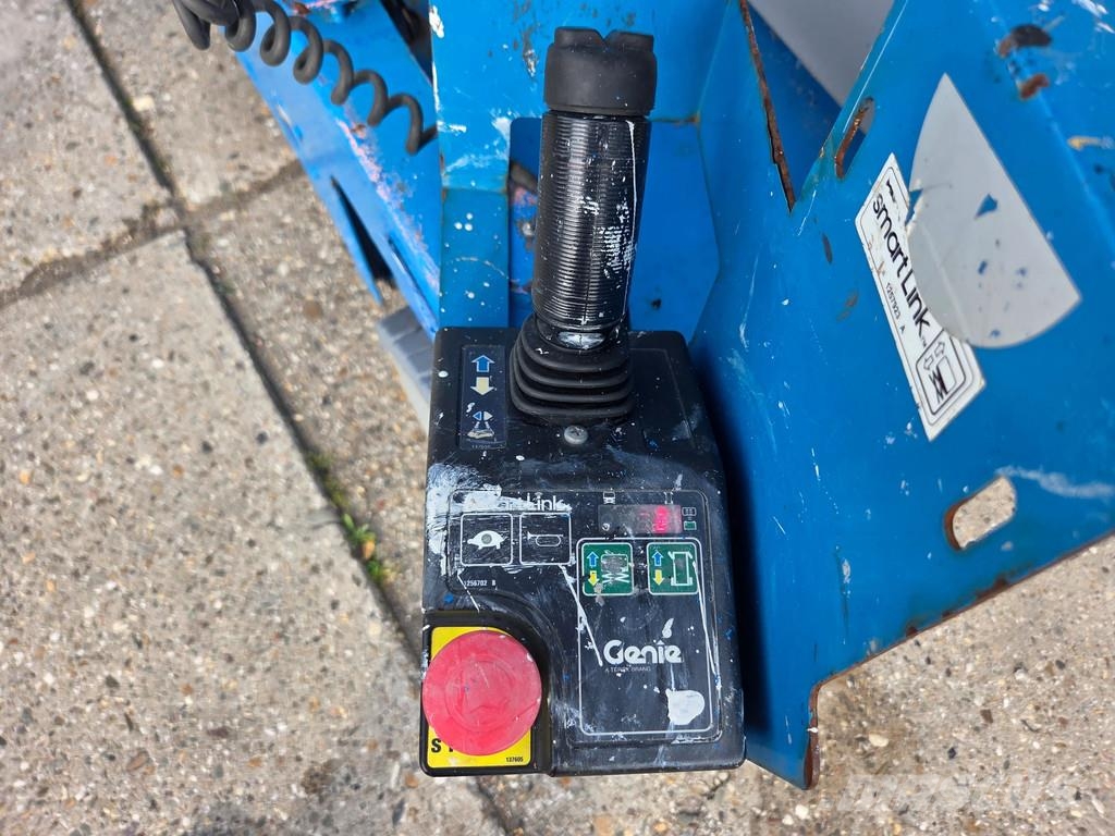 Genie GS-4047 werkhoogte 13.70m elektrisch Makazaste platforme