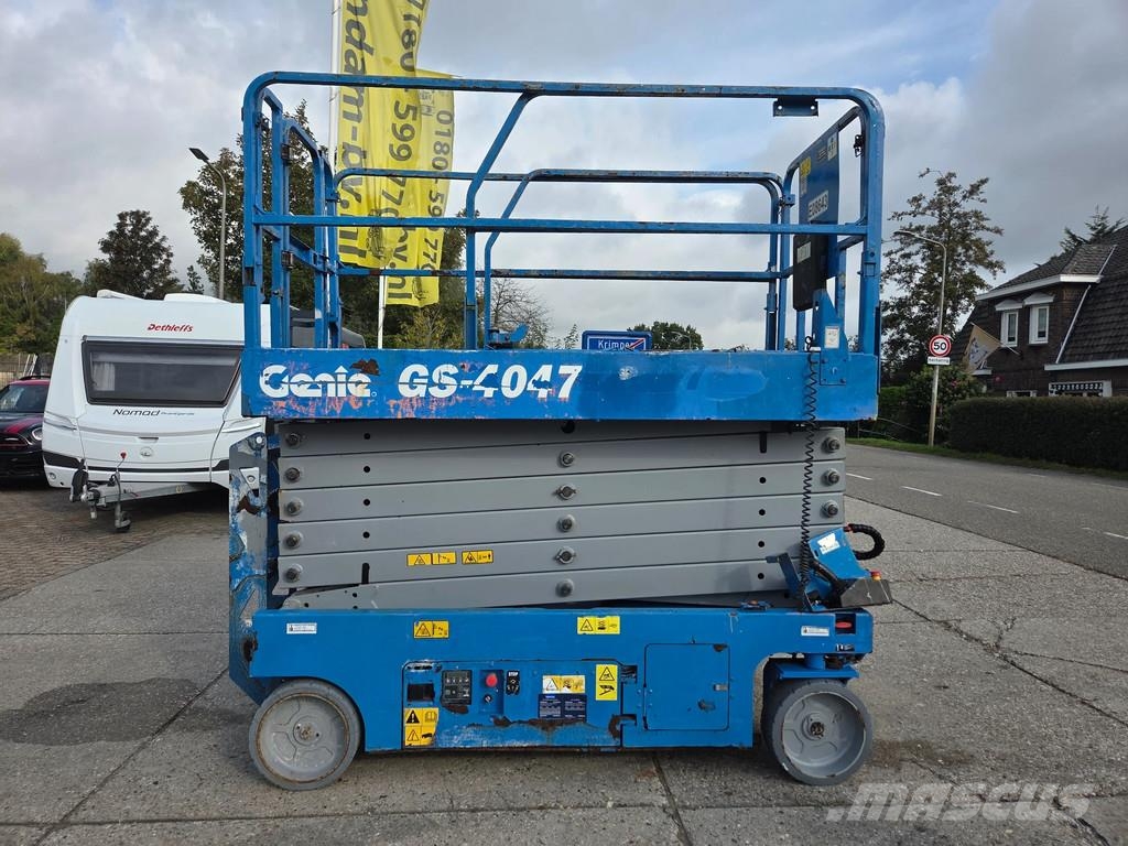 Genie GS-4047 werkhoogte 13.70m elektrisch Makazaste platforme