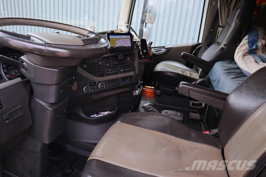 Effer 955/8S Volvo 540 Euro 6, 8x2x4 Drive, Fully Remote Maastikutõstukid