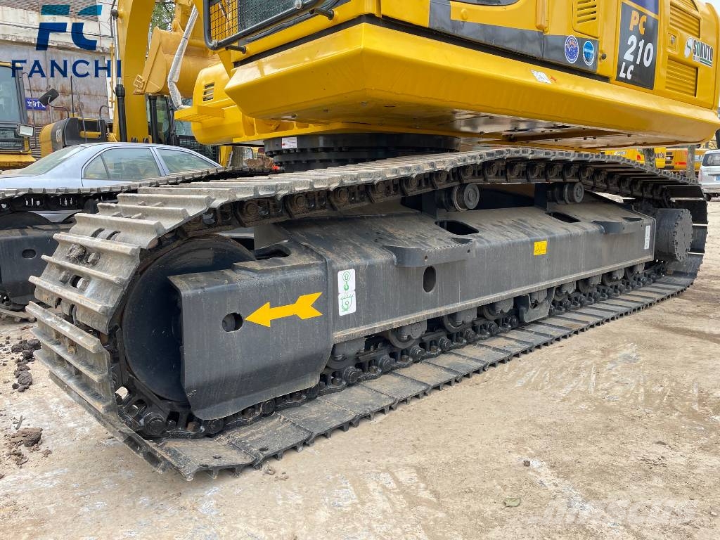 Komatsu PC 210 LC Εκσκαφείς με ερπύστριες