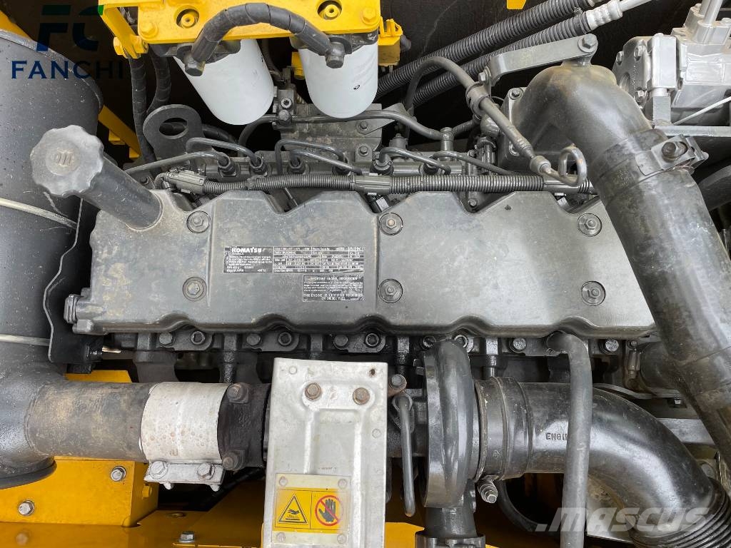 Komatsu PC 210 LC Εκσκαφείς με ερπύστριες