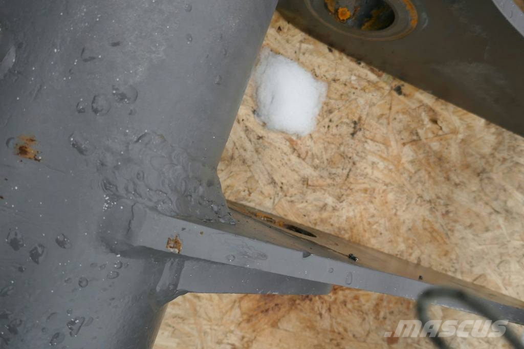 Volvo L 150 F, Redskapsfäste VOE15014833 섀시 및 서스펜션