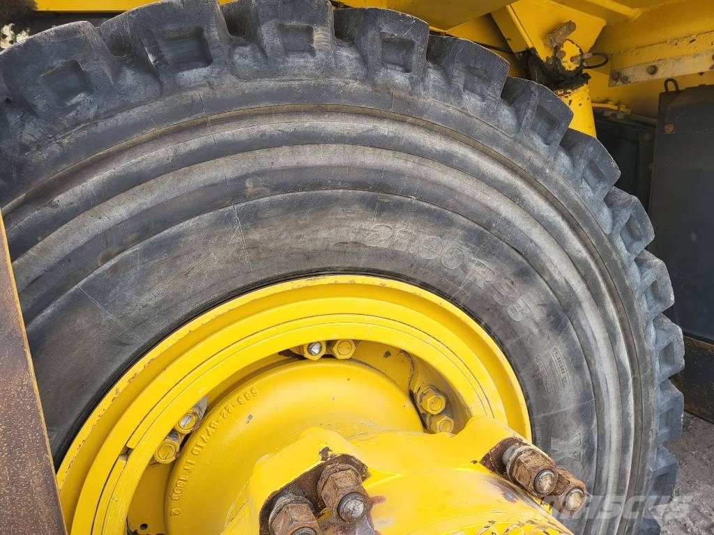 Komatsu HD405-8 Atliekų išvežimo technika