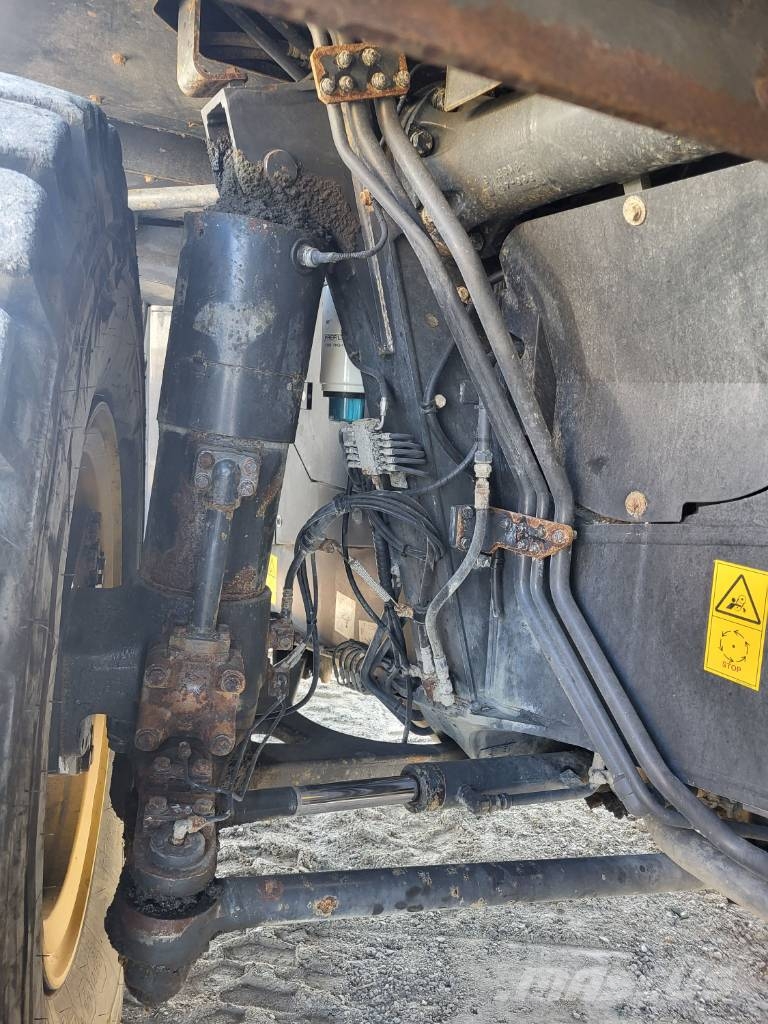 Komatsu HD405-8 Atliekų išvežimo technika