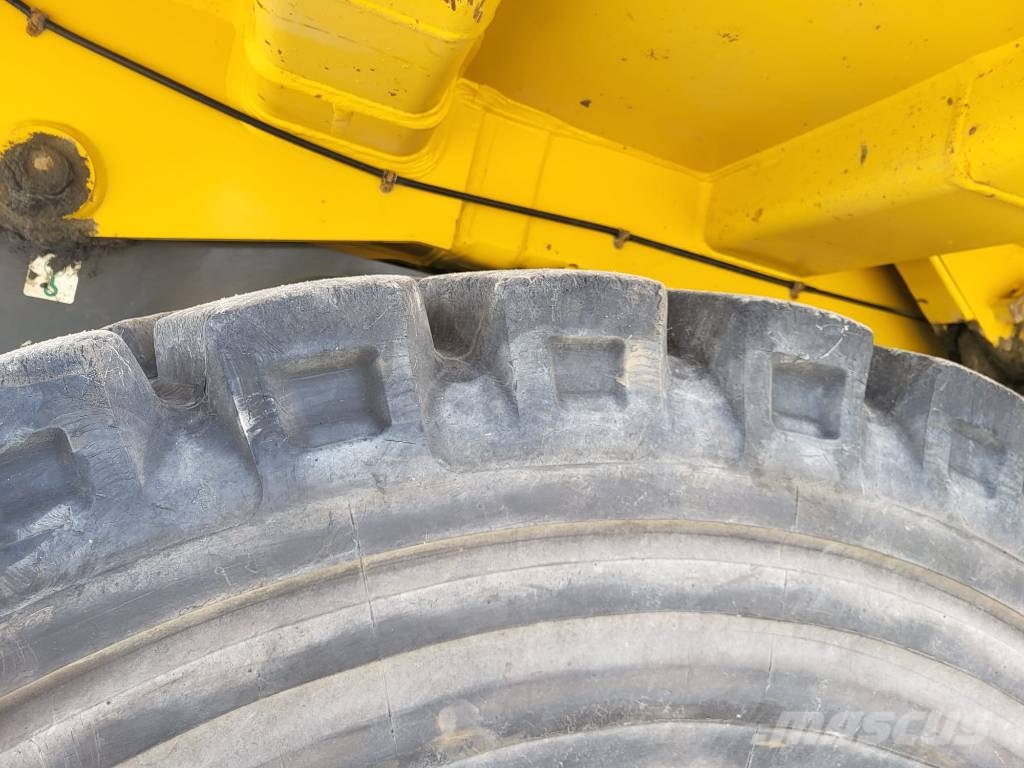 Komatsu HD405-8 Atliekų išvežimo technika