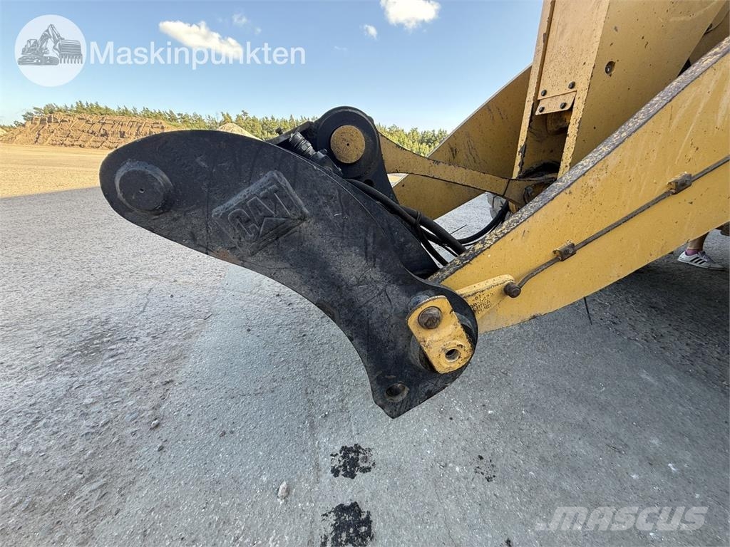 CAT 962K Buldozer sobre ruedas