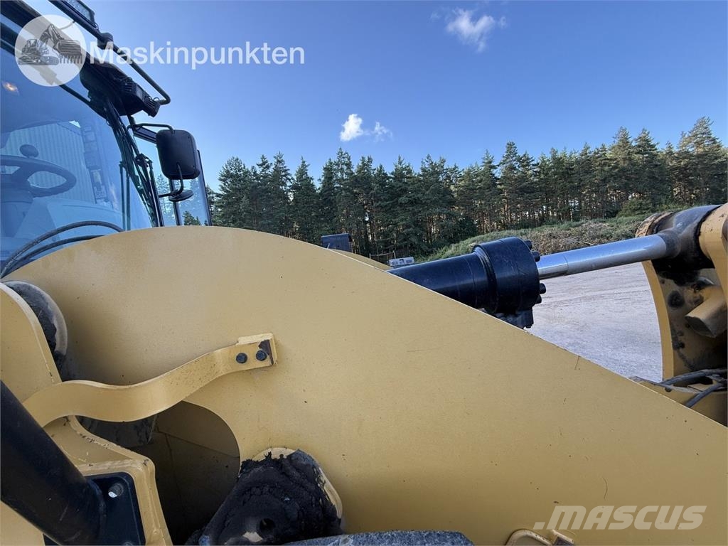 CAT 962K Buldozer sobre ruedas