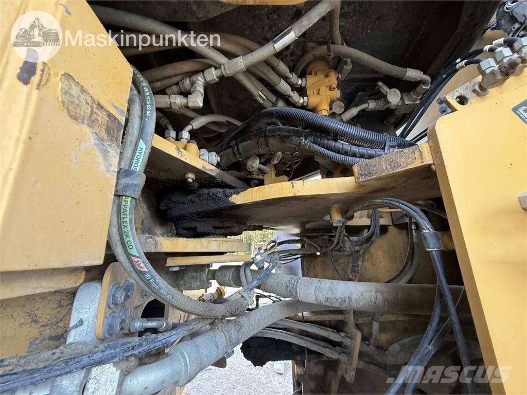 CAT 962K Buldozer sobre ruedas