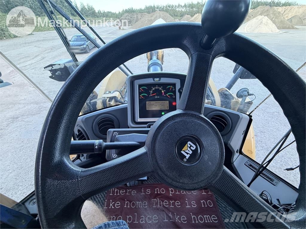 CAT 962K Buldozer sobre ruedas