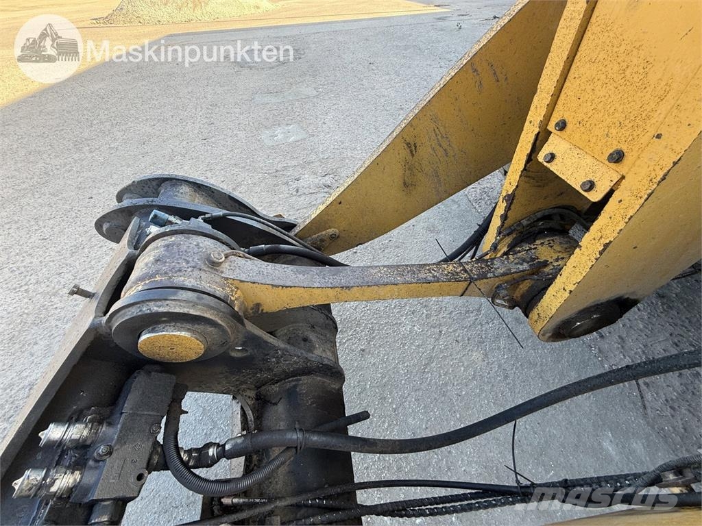 CAT 962K Buldozer sobre ruedas