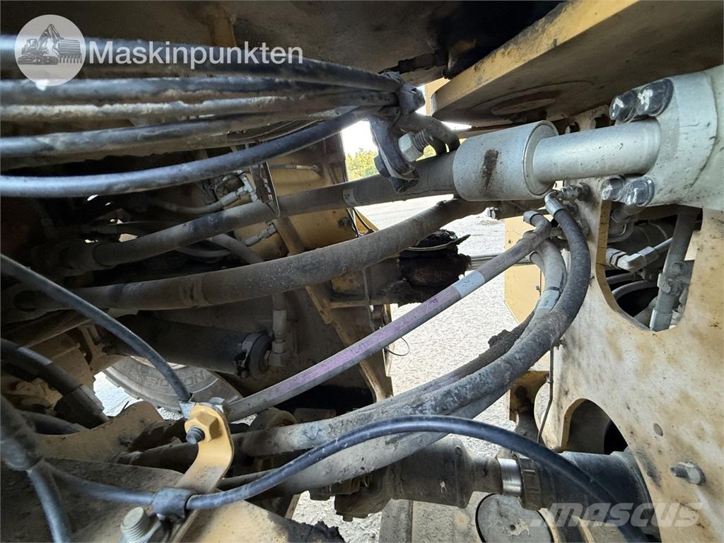 CAT 962K Buldozer sobre ruedas