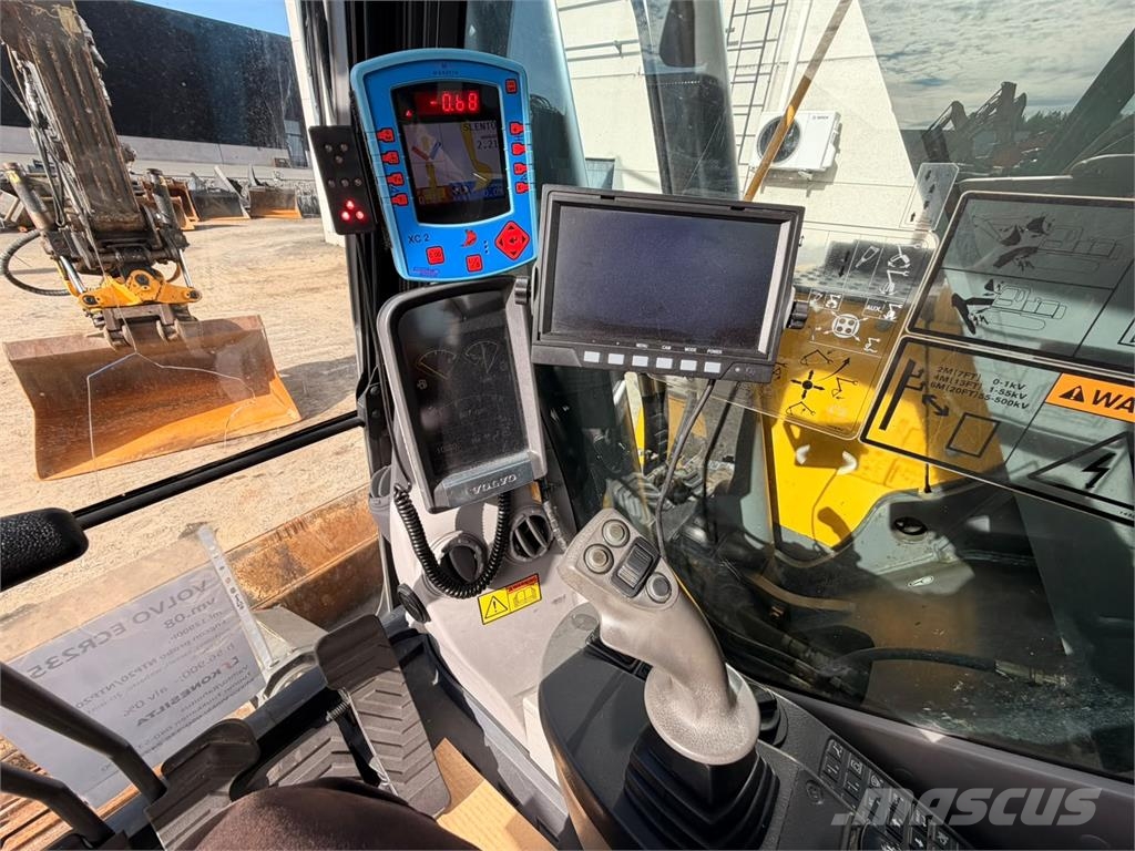 Volvo ECR235CL Bageri guseničari