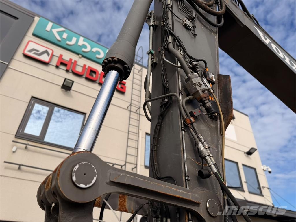 Volvo ECR235CL Bageri guseničari