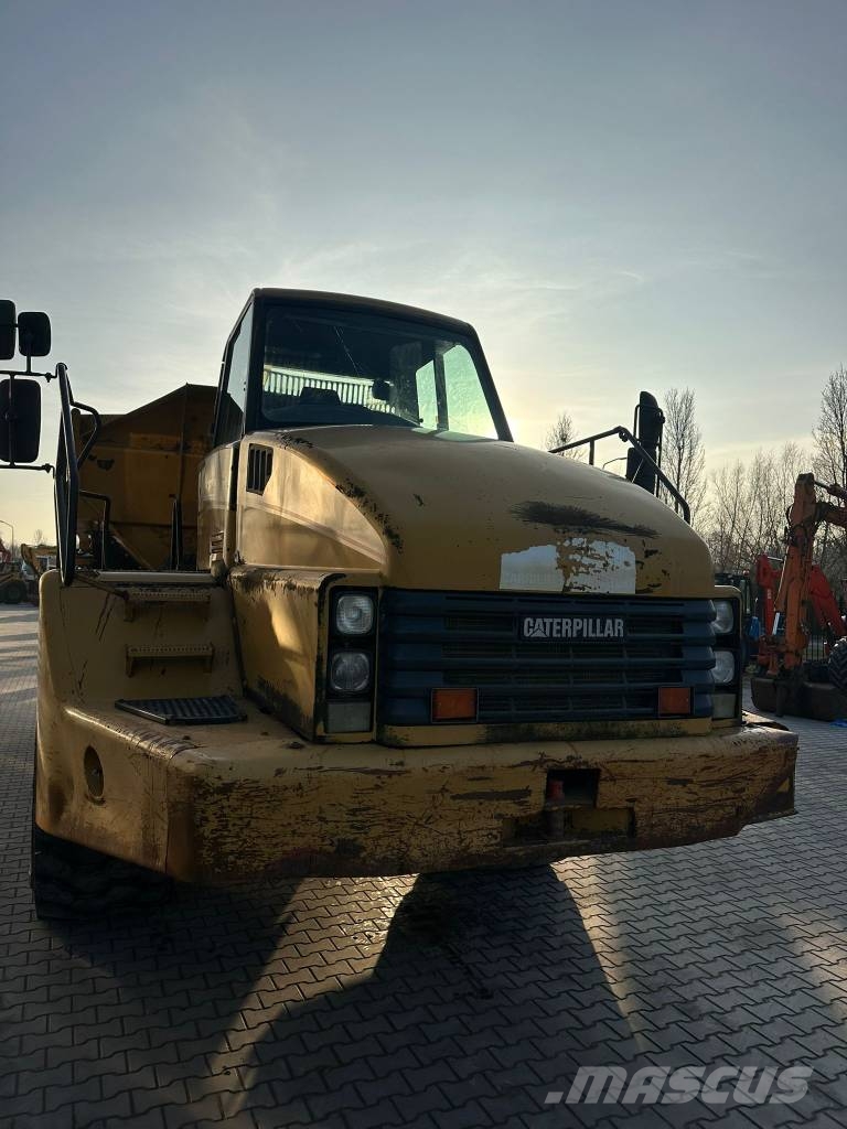 CAT 740 Zglobni demperji