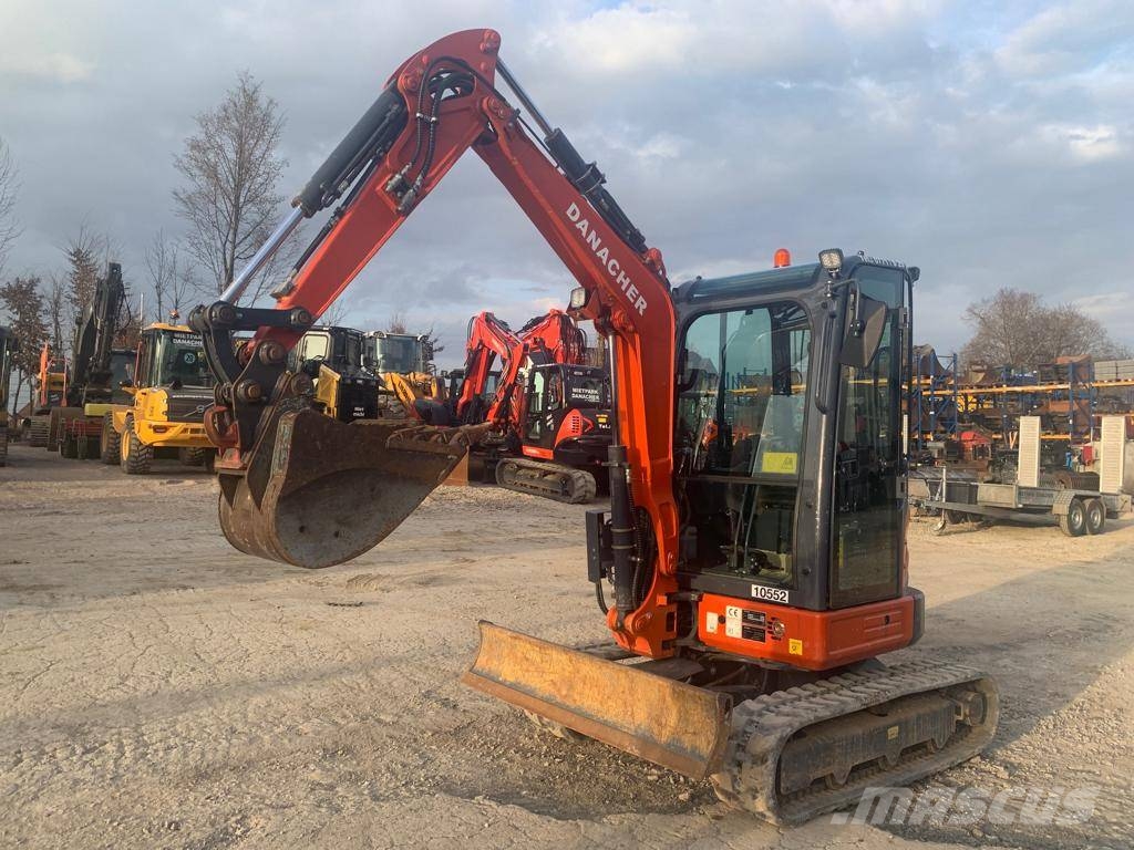 XCMG XE 27 E Minikaivukoneet < 7t