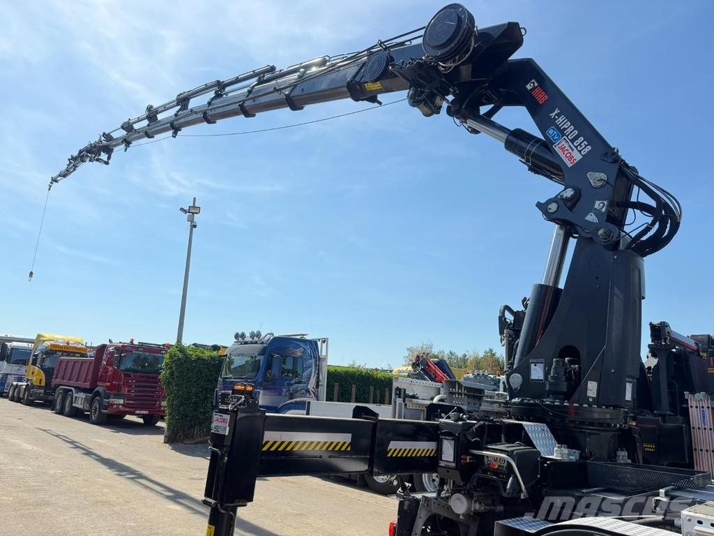 Volvo FH 420 8x4 PRITSCHE + (31m!) KRAN HIAB 858 E-7 + J Lastbil med lad/Flatbed